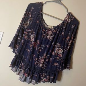 Quarter sleeve shirt